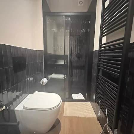 1 Apartment